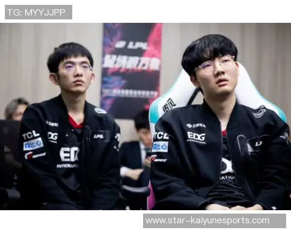 和平精英焦点EDG在S15赛季中的战术灵活性与团队协作分析